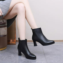 Women's Pointy Platform Heeled Leather Boots FS176