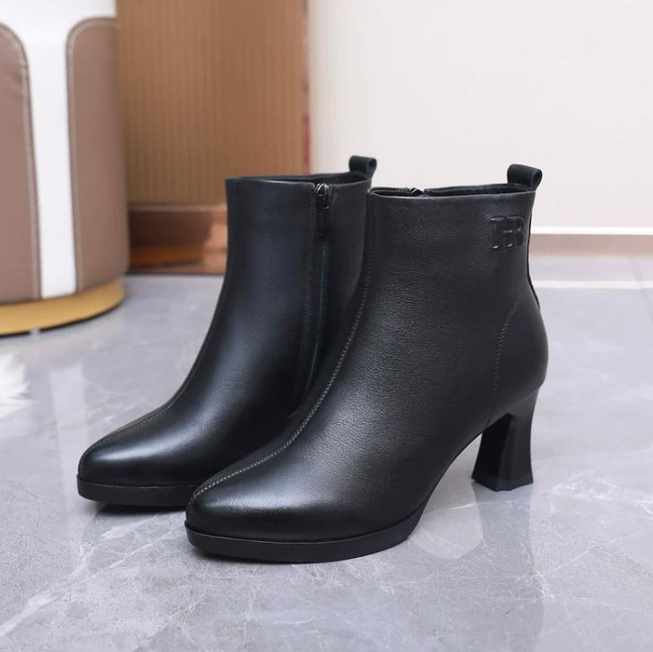 Women's Pointy Platform Heeled Leather Boots FS176