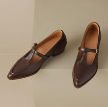 Women's Size 3 Closed T Strap Leather Shoes MS117