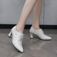 Women's Small Feet Chunky Heel Leather Booties FS185