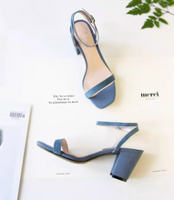 Women's Small Feet Chunky Heeled Suede Sandals TS421