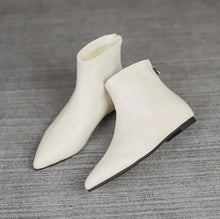 Women's Small Feet Pointed Flat Booties AW2651