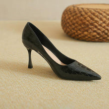 Women's Small Feet Pointy Toe Metal Heels FS346