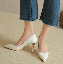 Women's Small Feet Pointy Toe Metal Heels FS346