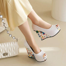 Women's Small Peep Patent Wedge Shoes FS287