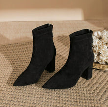 Women's Small Size Chunky Heel Back Zipper Boots FS374