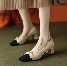 Women's Small Size Chunky Heels With Toe Cap FS331