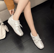 Women's Small Size Inner Heel Fashion Sneakers AW2668