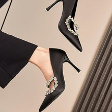 Women's Small Size Pointed Satin Heels AW2704
