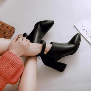 Women's Small Size Pointy Toe Booties TS102
