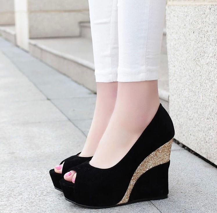 KARI Black Patent Slingback Point Toe Kitten Heel | Women's Heels – Steve  Madden