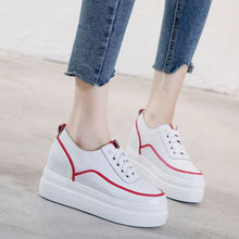 Petite Feet Inner Heel Leather Sneakers AP67