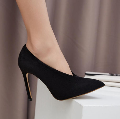 Petite Feet Pointed V Cut Heel Pumps GS397