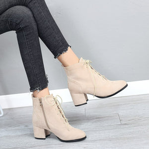 Petite Lace Up Block Heel Boots DS387