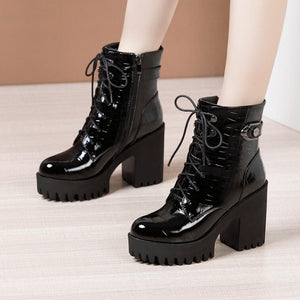 Small Wooden Heel Lace Up Boots DS296