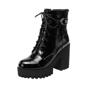Small Wooden Heel Lace Up Boots DS296