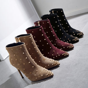 Petite Rockstud High Heeled Short Boots AP65