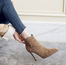 Petite Rockstud High Heeled Short Boots AP65