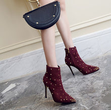 Petite Rockstud High Heeled Short Boots AP65