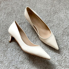 Small Size Kitten Heels For Women BS350