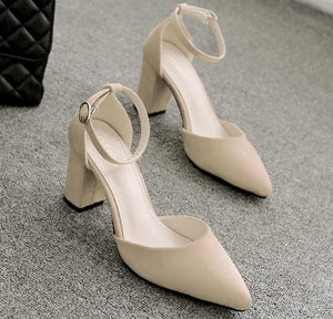 Petite Size Block Heel Pointed Sandals Jennifer