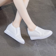 Small Feet Inner Heel Fashion Sneakers SS385