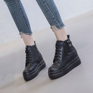 Small Feet Thick Sole Leather Sneakers DS106