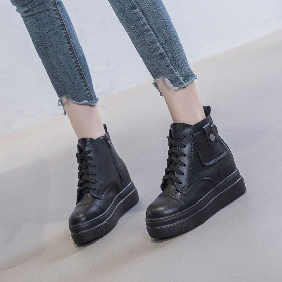 Small Feet Thick Sole Leather Sneakers DS106