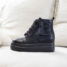 Small Feet Thick Sole Leather Sneakers DS106