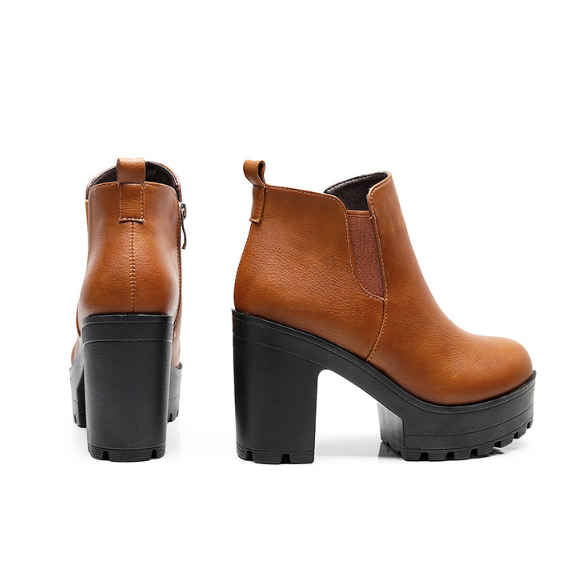 Small Feet Women's Chunky Heel Boots DS80