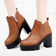 Small Feet Women's Chunky Heel Boots DS80