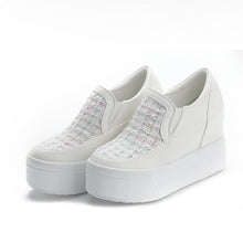 Small Platform Thicksole Fashion Sneakers GS321