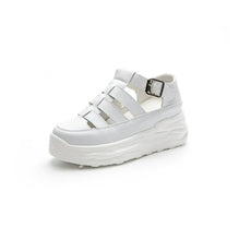 Small Size Breathable White Sneakers SS332