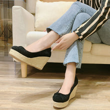 Small Size Closed Toe Wedge Shoes GS85