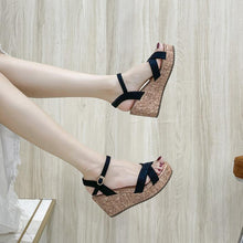 Small Size Cross Strap Wedge Heel Sandals GS173