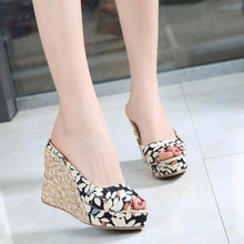 Small Size Floral Printed Canvas Wedge Sandals ES71