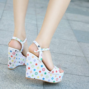 Small Size High Heeled Wedge Sandals BS152