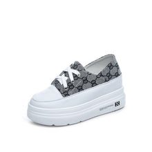 Small Size Ladies Fashion Sneakers BS281