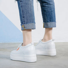 Small Size Leather Fashion Sneakers SS187