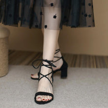 Small Size Chunky Heel Strap Sandals DS234