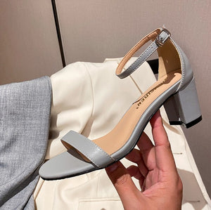 Small Size One Strap Block Heel Sandals DS253
