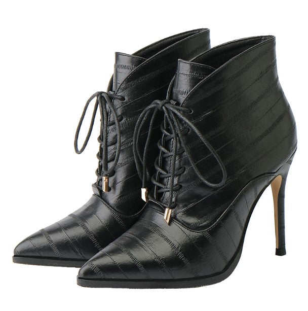 Small Size Pointed Lace Up Boots AP96