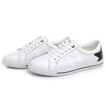 Small Size Breathable Leather Sneakers SS389