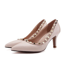 Women's Large Size Pointed Rockstud Dress Pump Shoes BS15