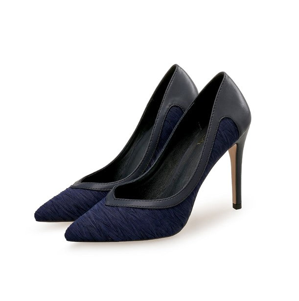 Navy new arrivals pump heels