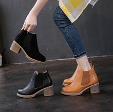 Women's Small Size Leather Ankle Booties AP56