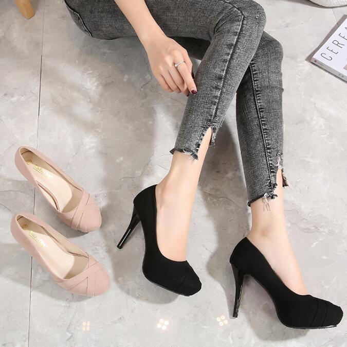 Platform heels deals size 2