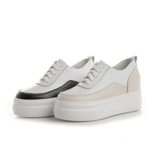 Small Feet Thick Sole Fashion Sneakers SS191